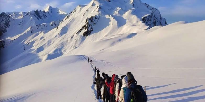 Sar Pass